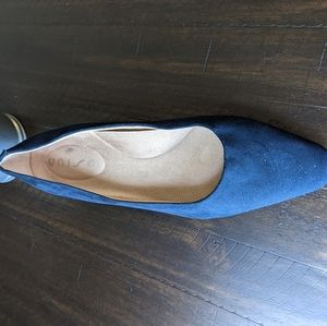 Suede blue shoe